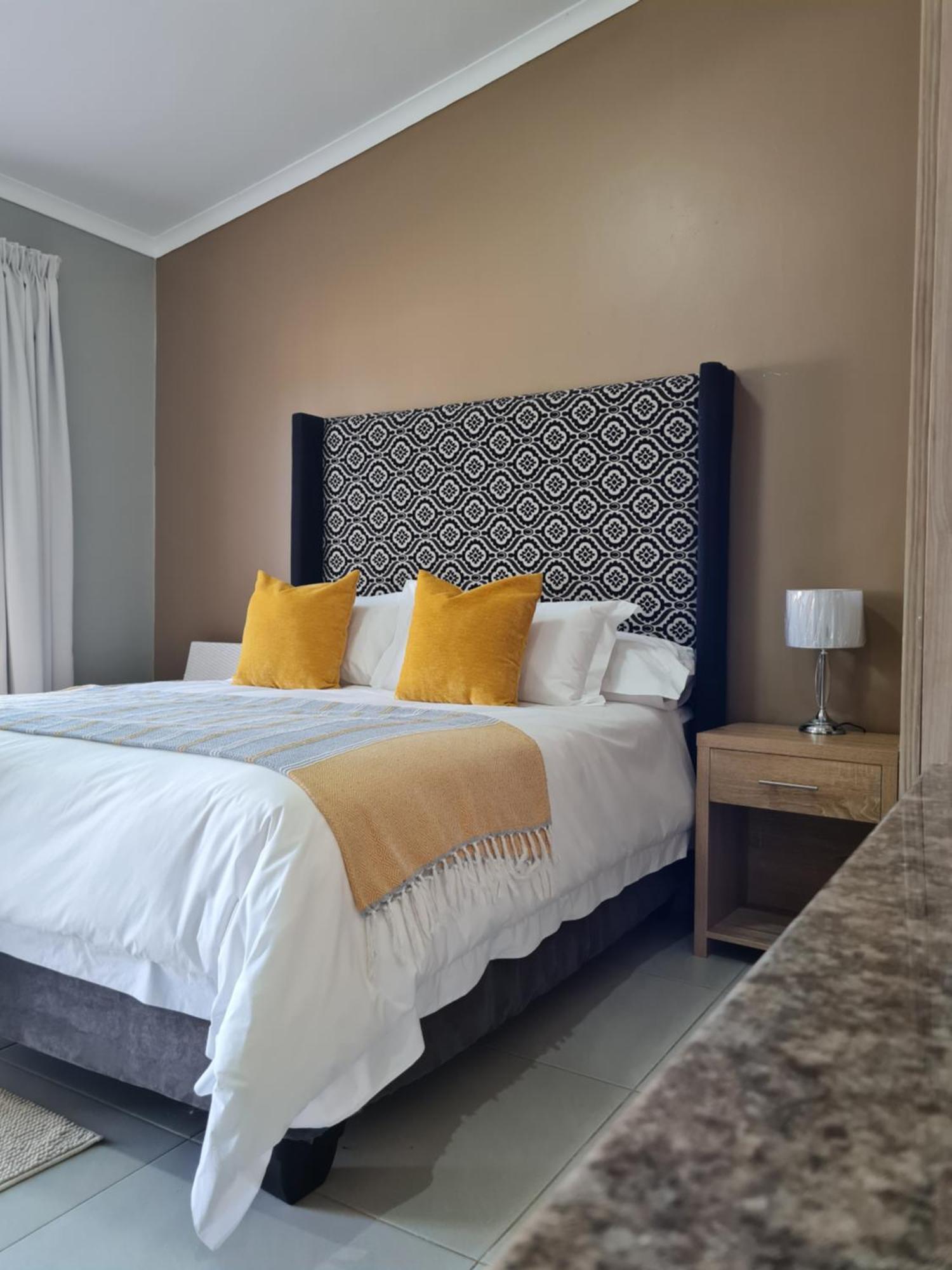 Village Kulture - Guest House Rustenburg Zewnętrze zdjęcie